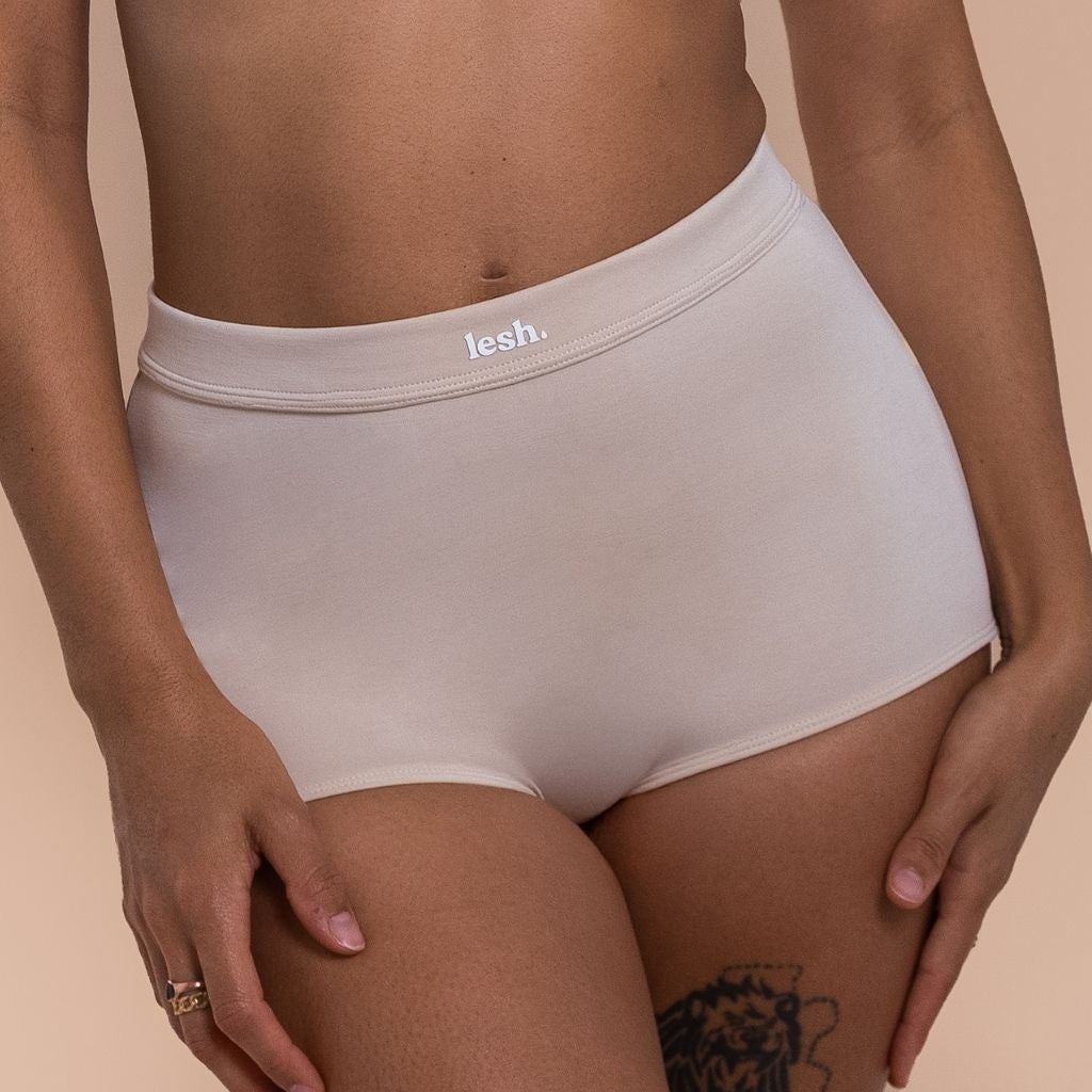 POSTPARTUM BOYSHORTS